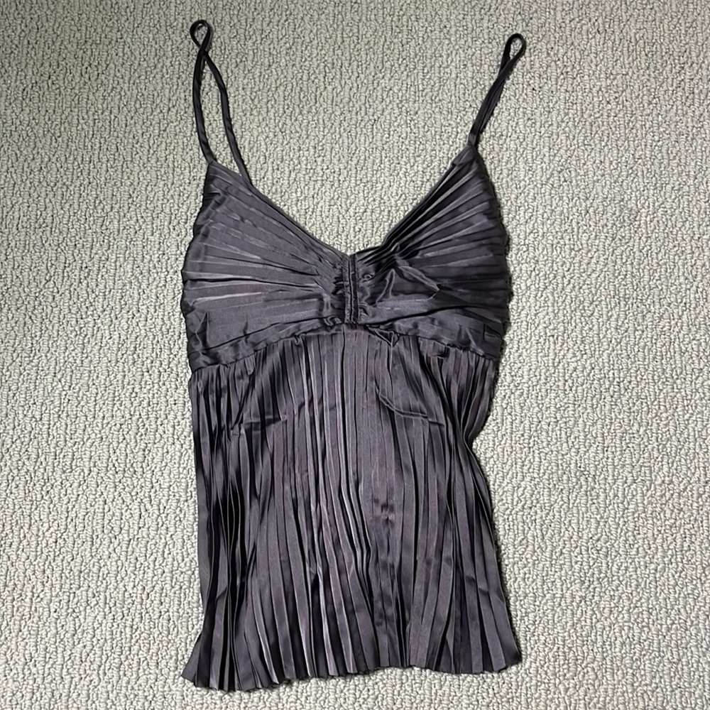 (NWT) Grey Sleeveless Womens Top